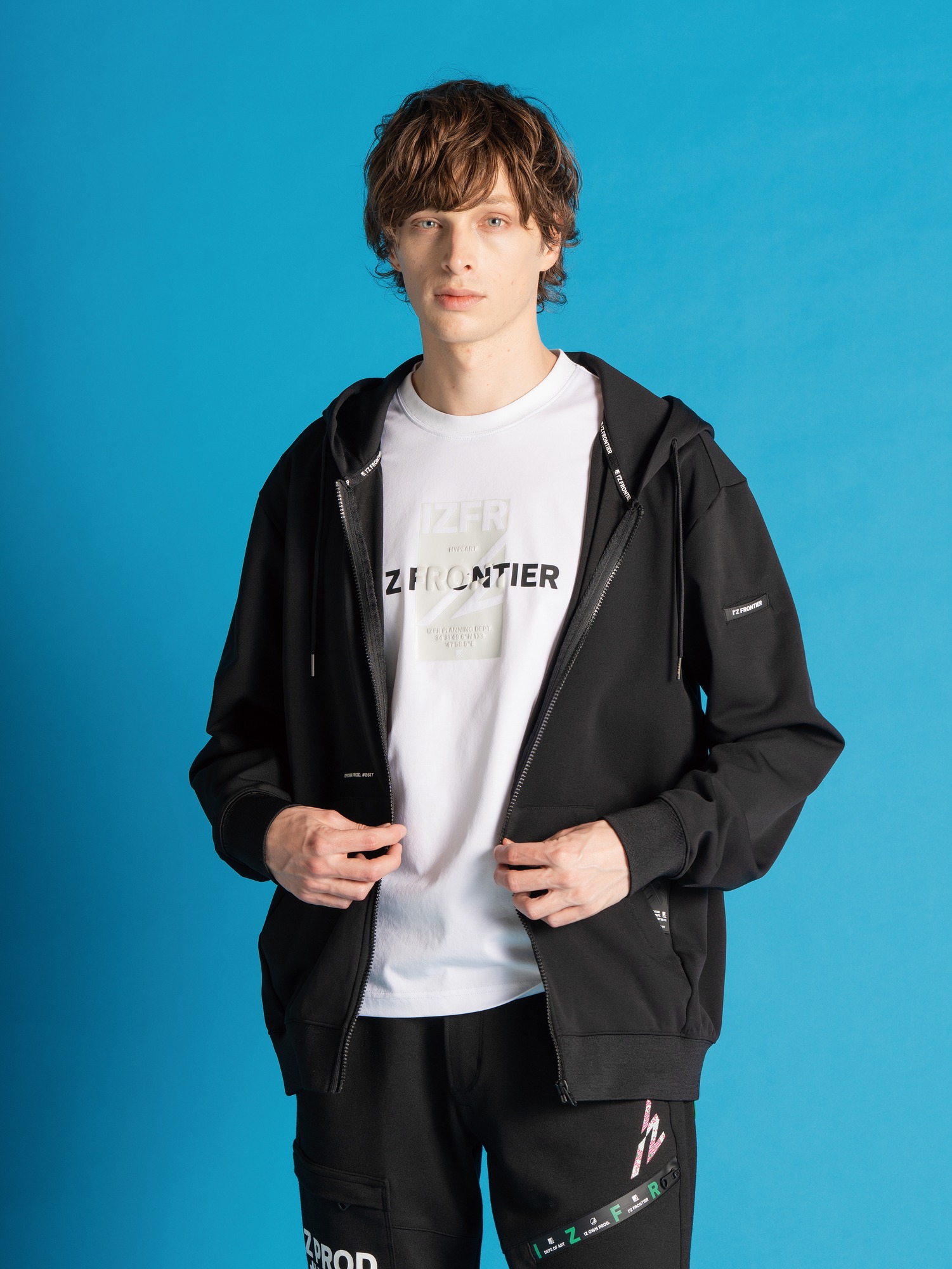 I'Z FRONTIER LIGHT WEIGHT STERTCH ACTIVE FULL ZIP HOODIE #8617 ブラック